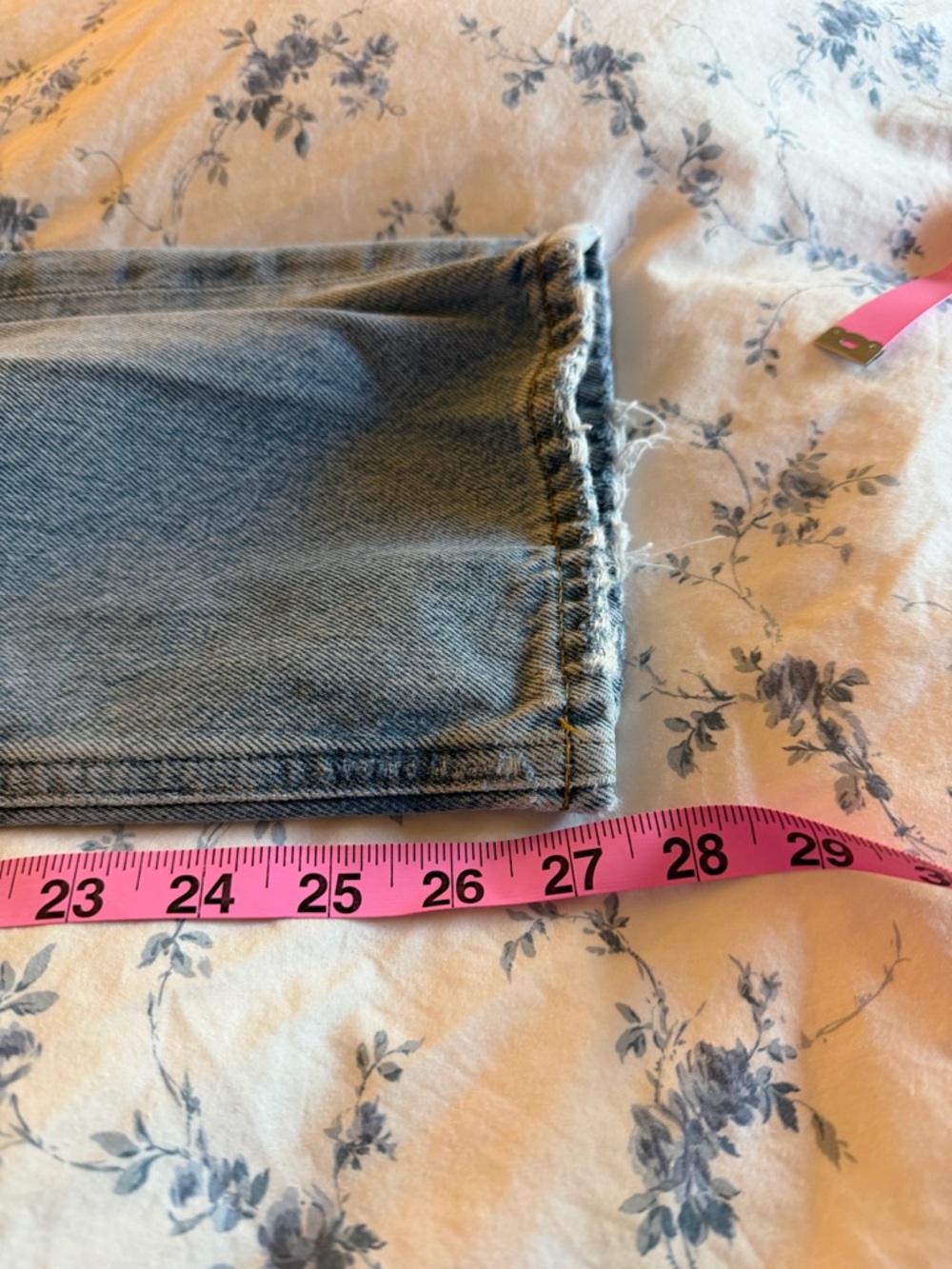 Agolde Light Blue Distressed 90s Jeans - Picture 6 of 6